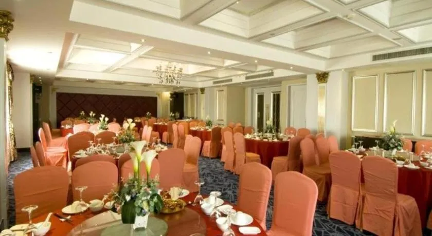 Chinflux Mandarin Hotel