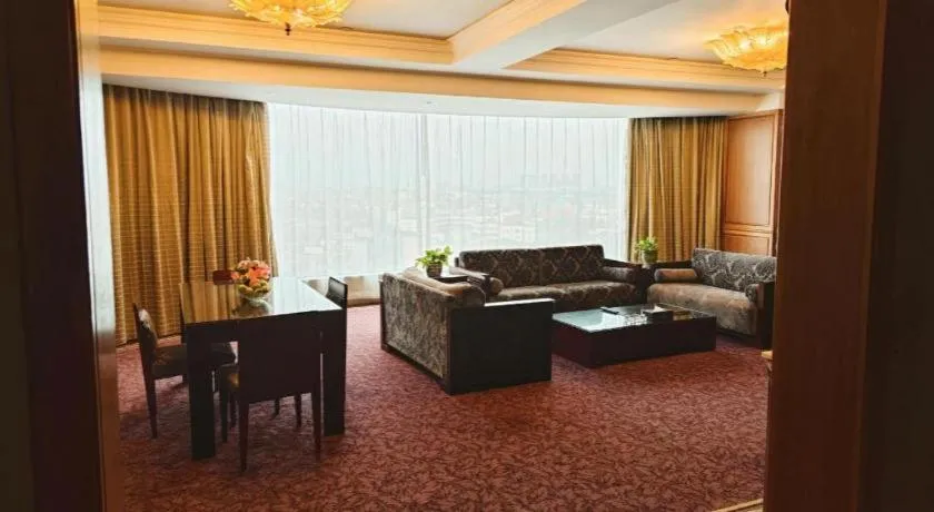 Chinflux Mandarin Hotel