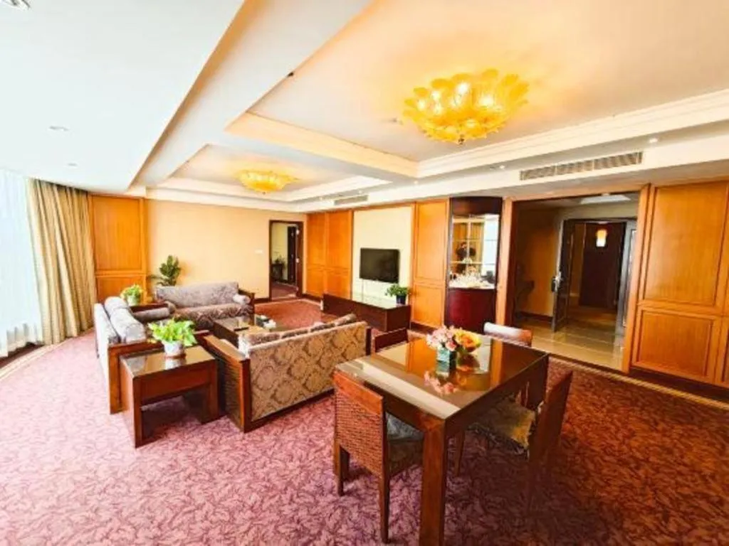 Chinflux Mandarin Hotel