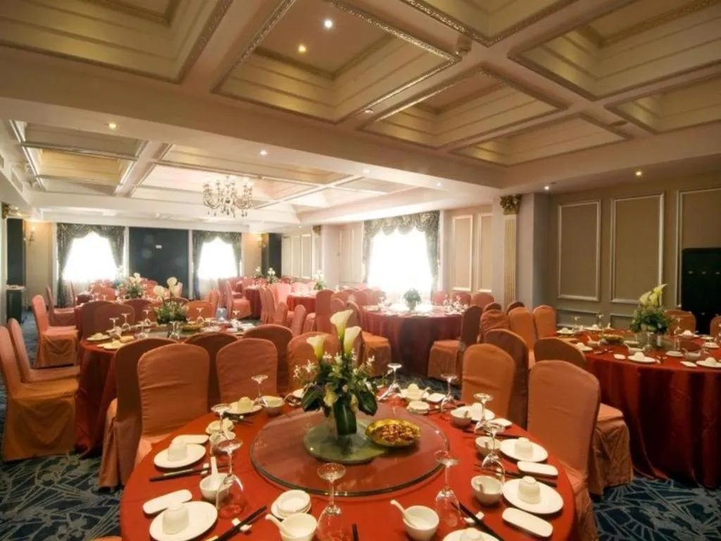 Chinflux Mandarin Hotel