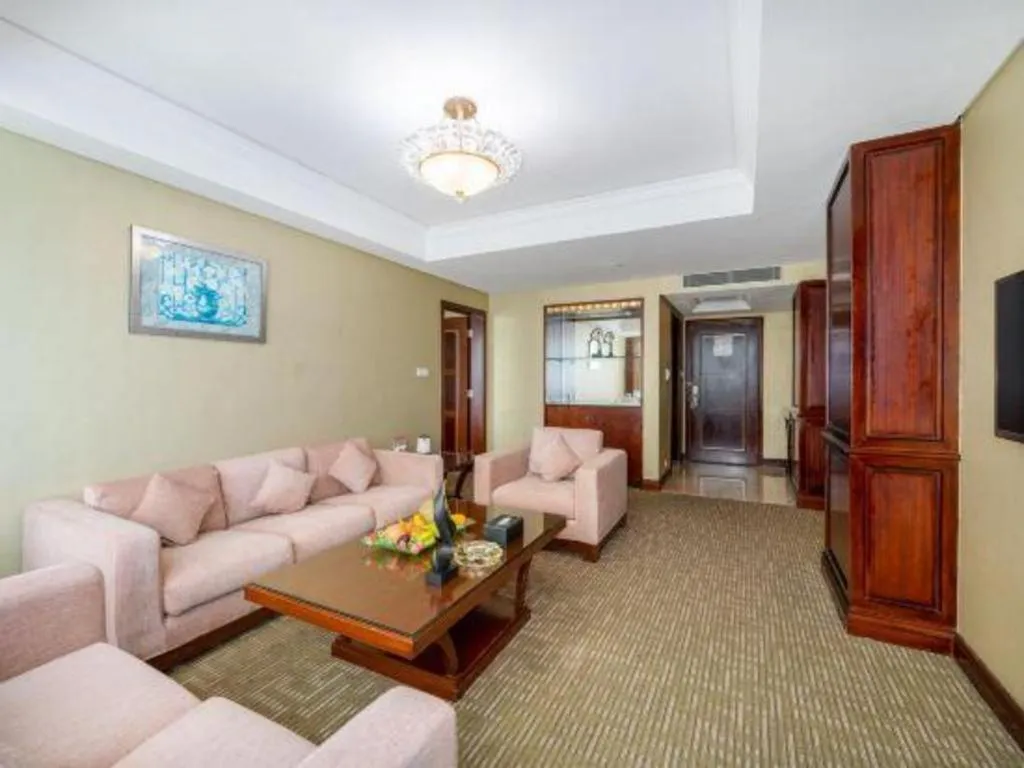 Chinflux Mandarin Hotel