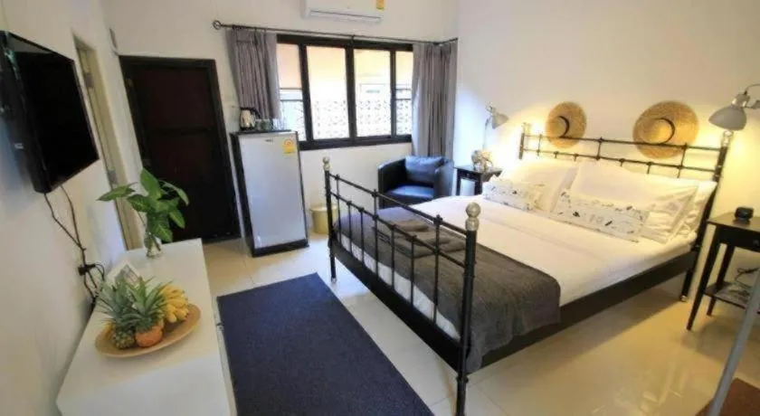 Bed in Seascape Resort Baan Krood