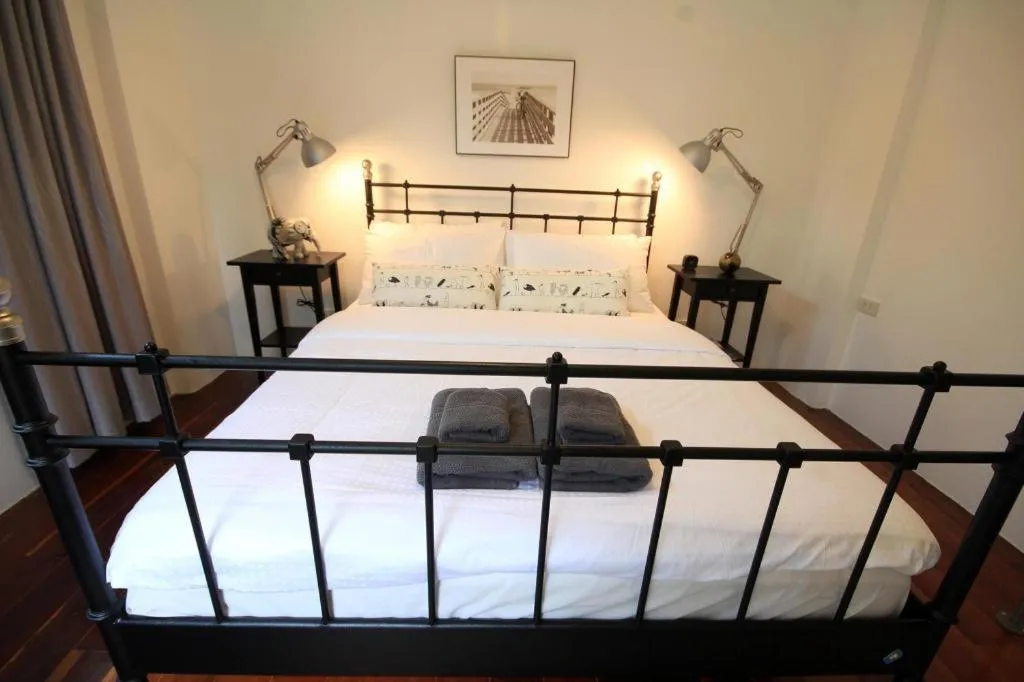 Bed in Seascape Resort Baan Krood