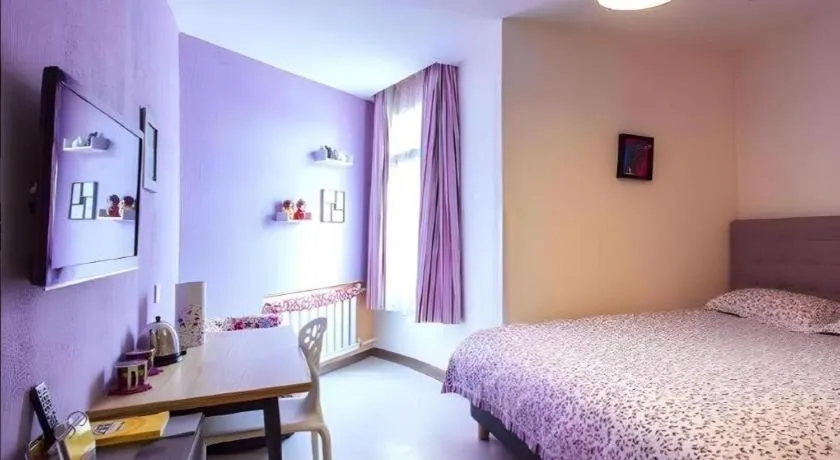 Bed in Dalian Household Theme Hotel Huanghe Road Branch