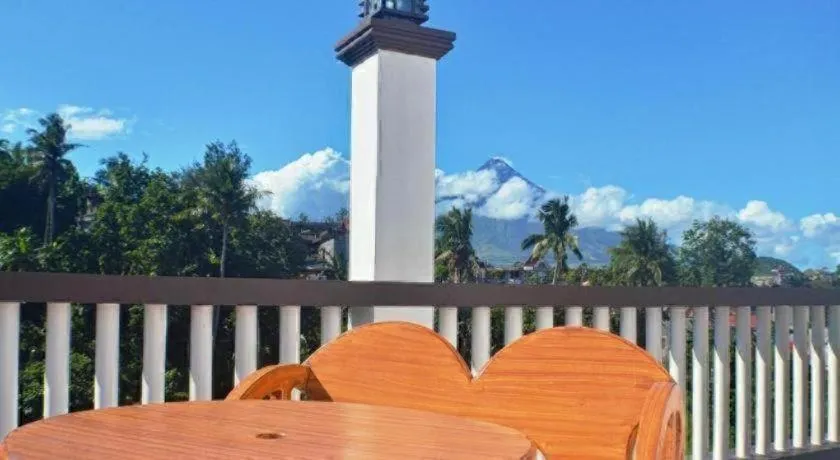 Mayon Backpackers Hostel