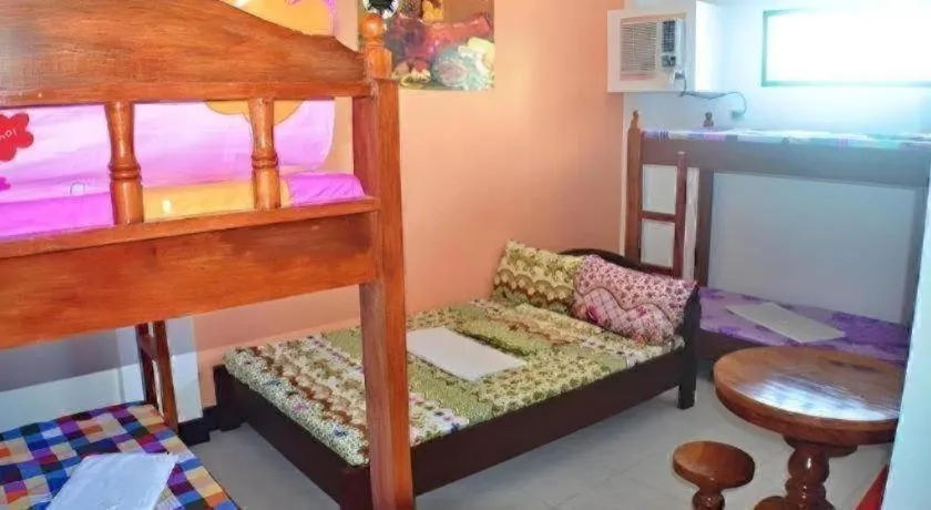 Bed in Mayon Backpackers Hostel