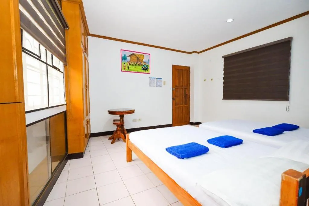 Bed in Mayon Backpackers Hostel