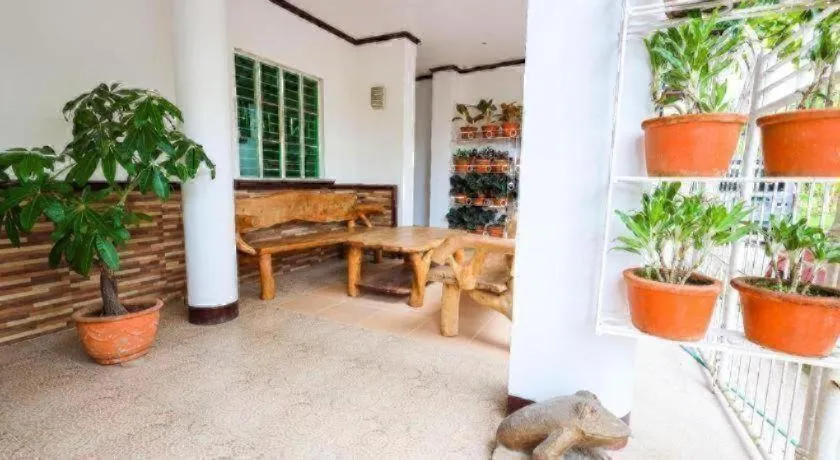 Mayon Backpackers Hostel