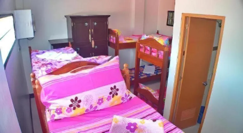 Bed in Mayon Backpackers Hostel