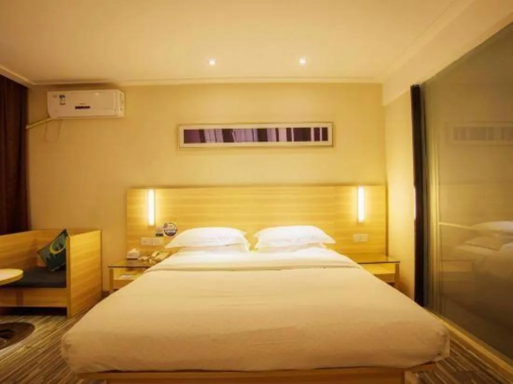 Bed in City Comfort Inn Hechi Nandan