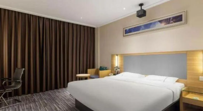 Bed in City Comfort Inn Hechi Nandan