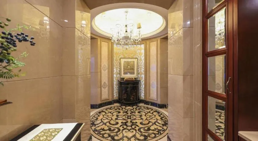 Hangzhou Lingtao Pavilion Hotel