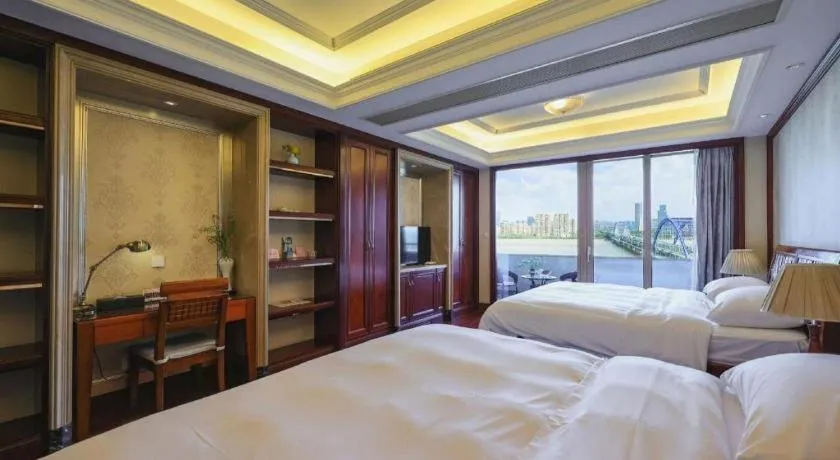 Bed in Hangzhou Lingtao Pavilion Hotel