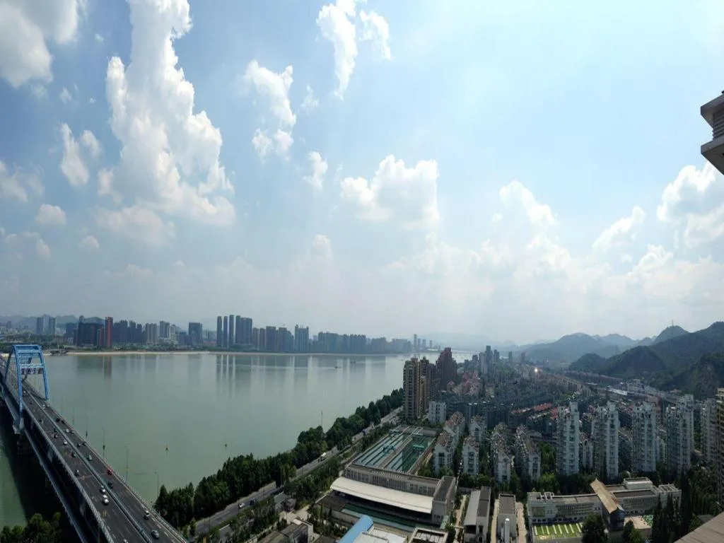 Hangzhou Lingtao Pavilion Hotel