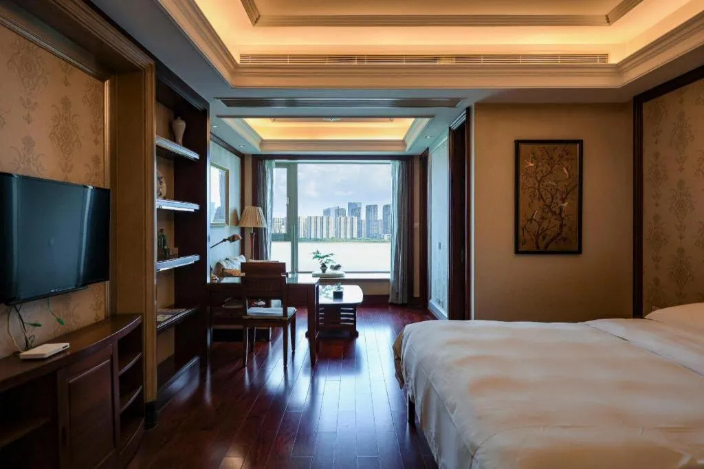 Bed in Hangzhou Lingtao Pavilion Hotel