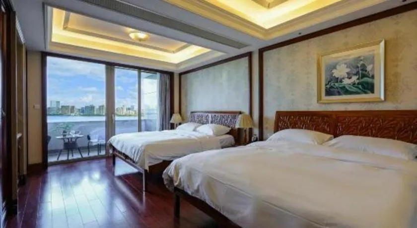Bed in Hangzhou Lingtao Pavilion Hotel