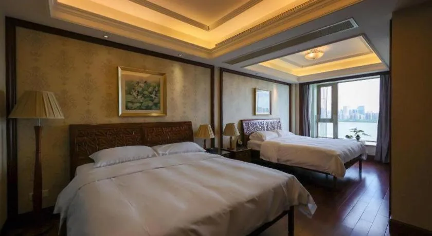Bed in Hangzhou Lingtao Pavilion Hotel