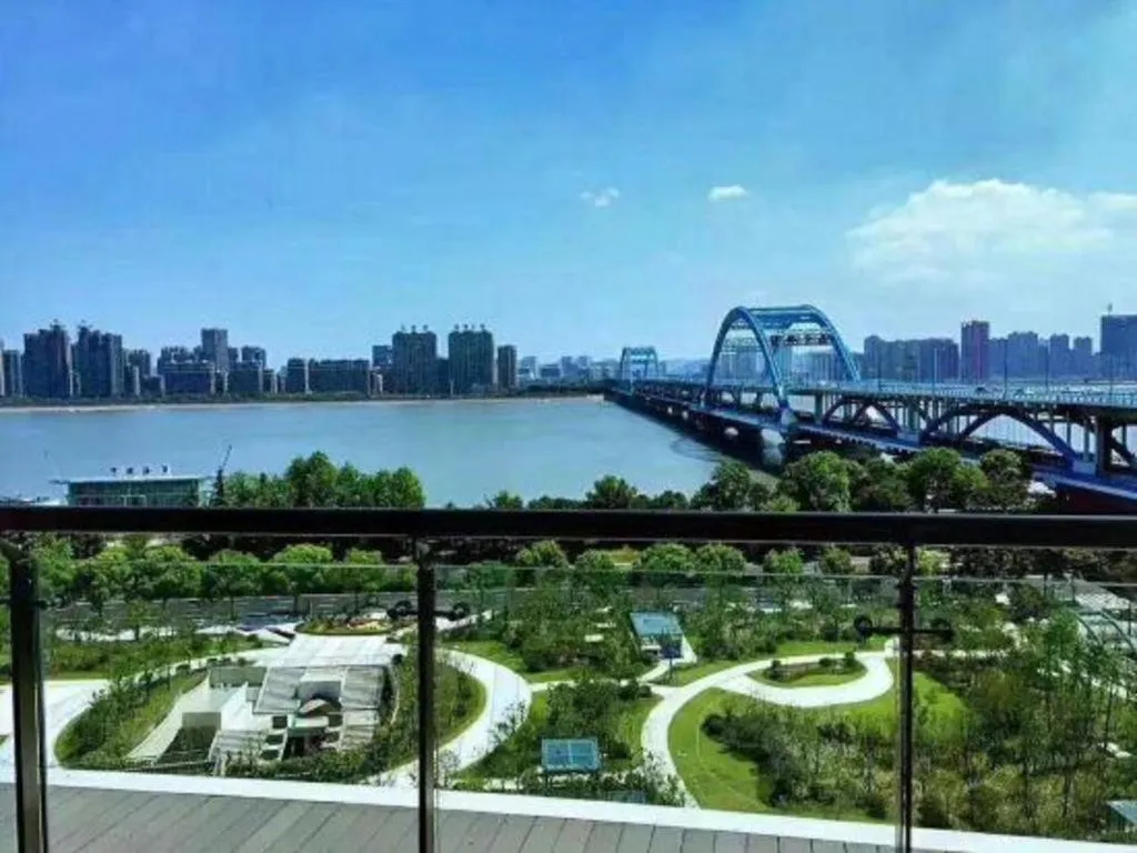 Hangzhou Lingtao Pavilion Hotel