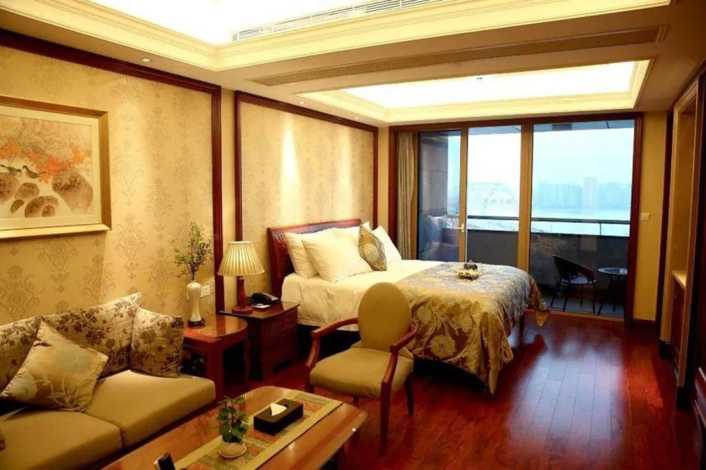 Bed in Hangzhou Lingtao Pavilion Hotel