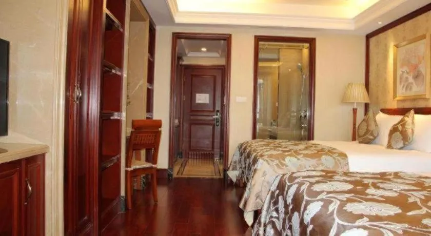 Bed in Hangzhou Lingtao Pavilion Hotel