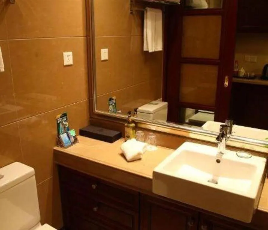 Hangzhou Lingtao Pavilion Hotel