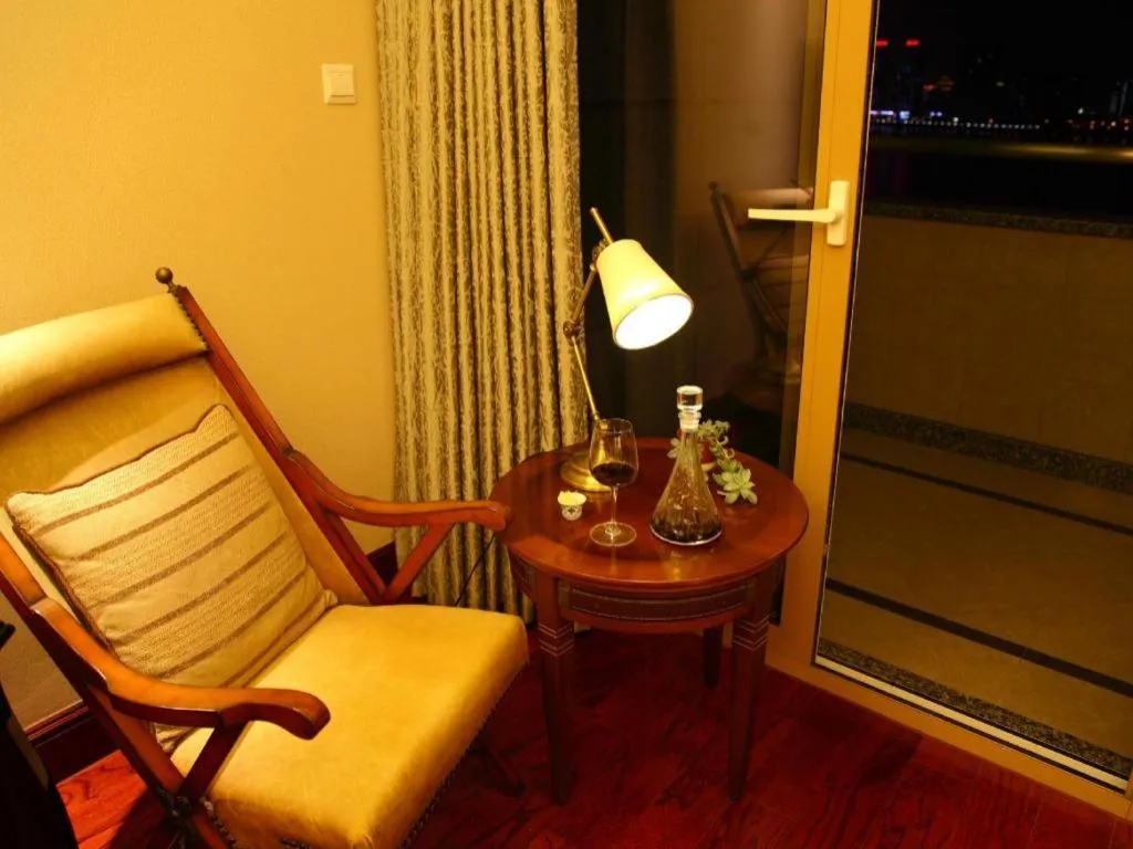 Hangzhou Lingtao Pavilion Hotel