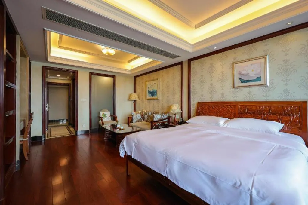 Bed in Hangzhou Lingtao Pavilion Hotel