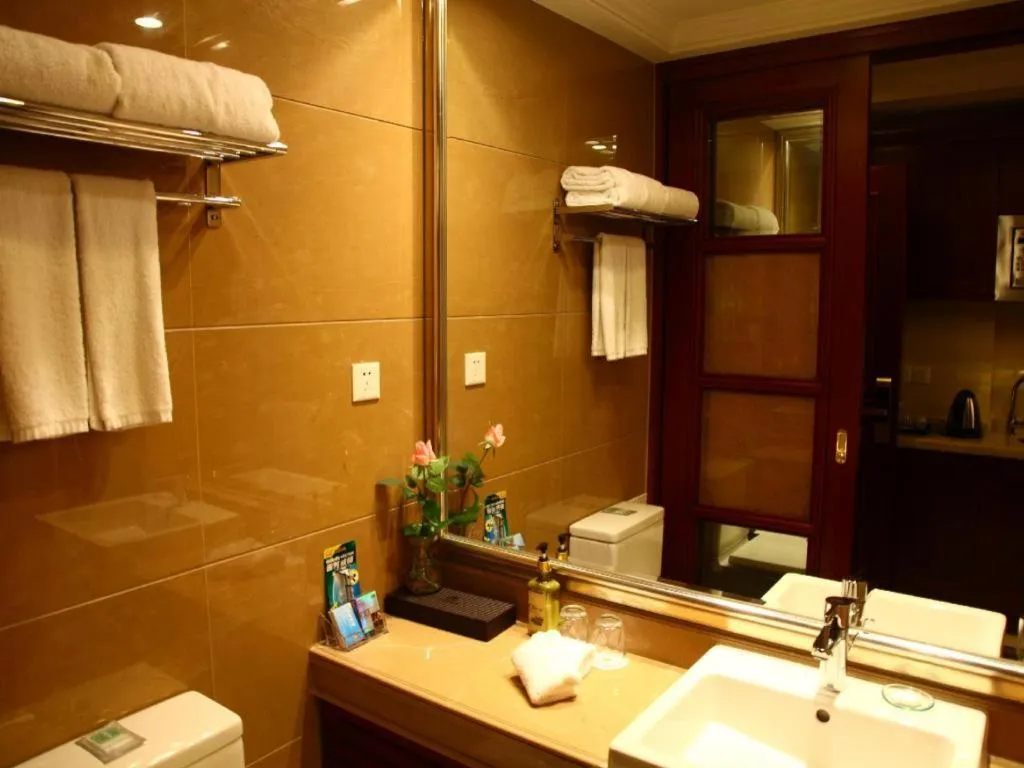 Hangzhou Lingtao Pavilion Hotel