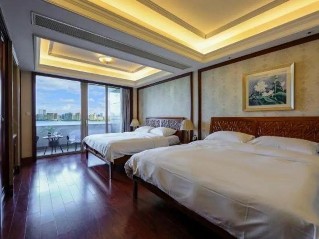 Bed in Hangzhou Lingtao Pavilion Hotel
