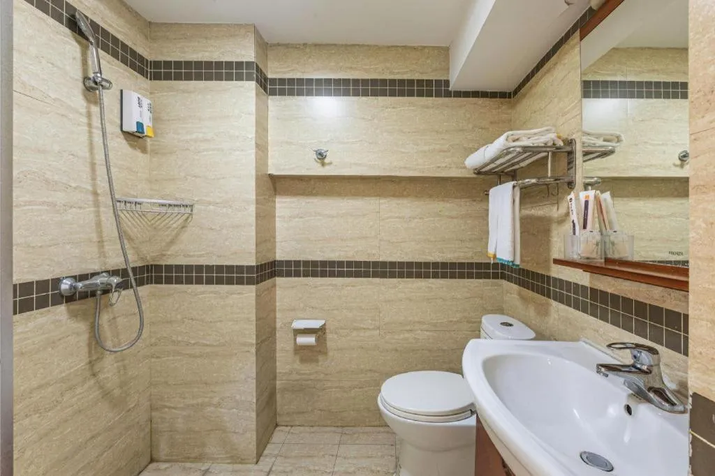 City Comfort Inn Wuhan Hankou Railway Station West Square