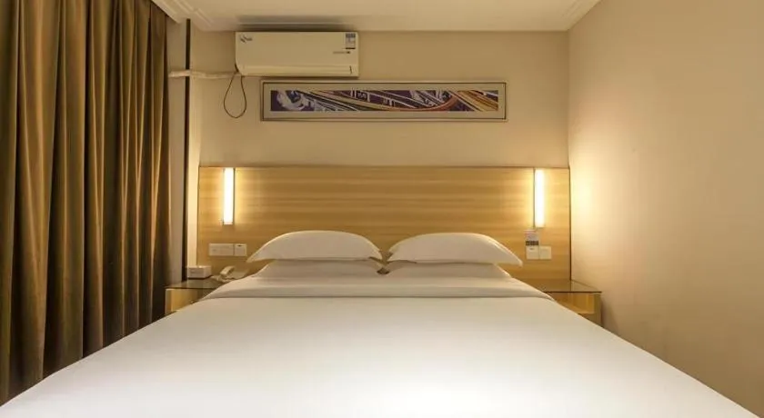 Bed in City Comfort Inn Wuhan Hankou Railway Station West Square