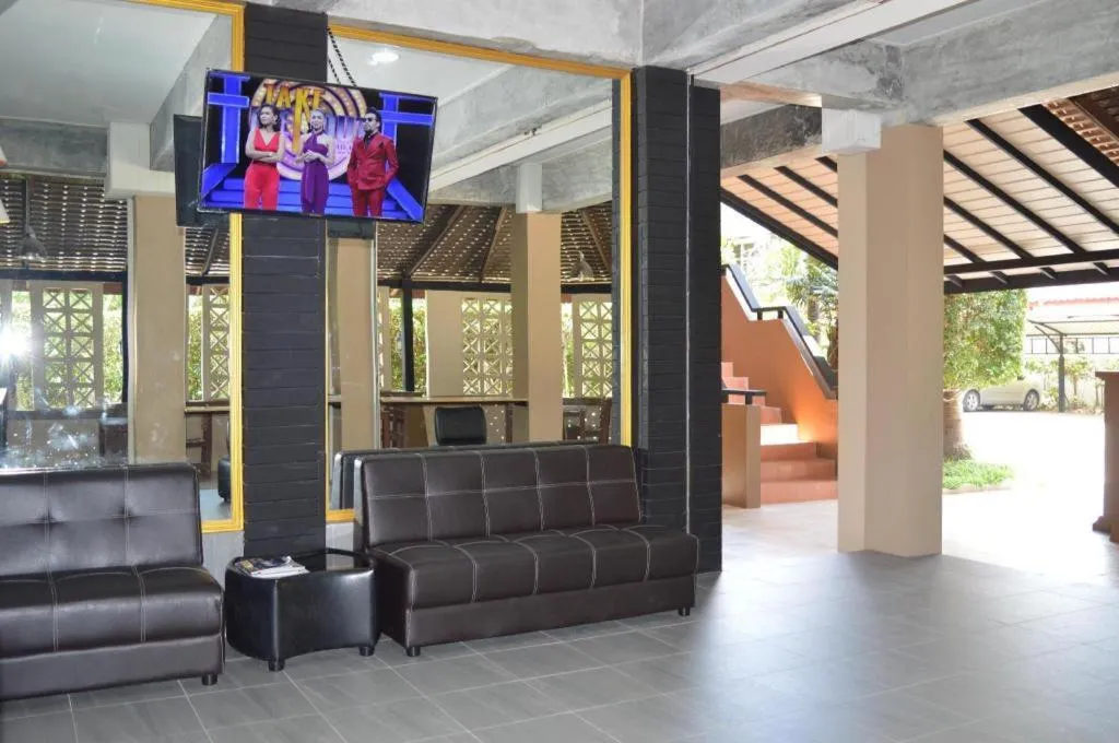 B Square Hotel at Khanom