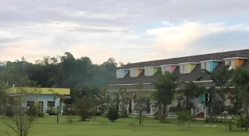 Chiangkhan Gallery Resort