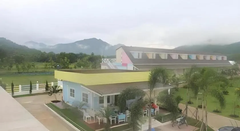 Chiangkhan Gallery Resort