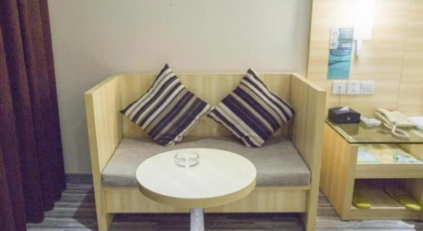 City Comfort Inn Dongxing National Trade Port