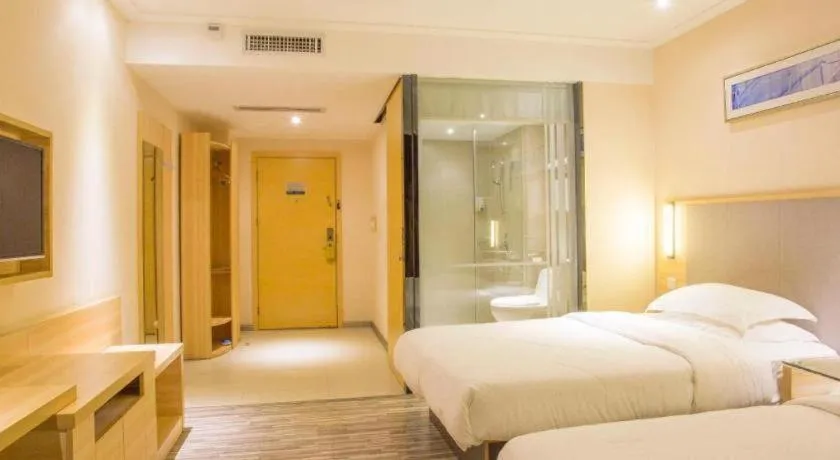 Bed in City Comfort Inn Dongxing National Trade Port