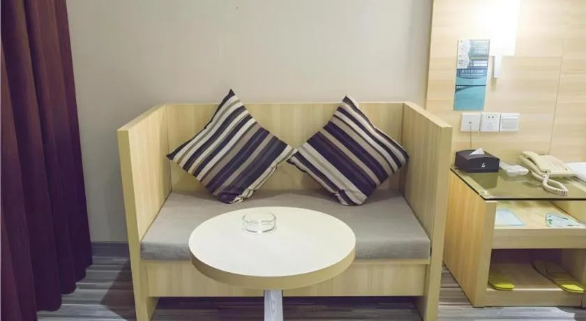 City Comfort Inn Dongxing National Trade Port