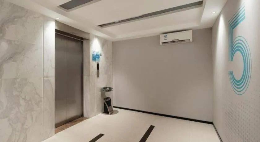 City Comfort Inn Dongxing National Trade Port