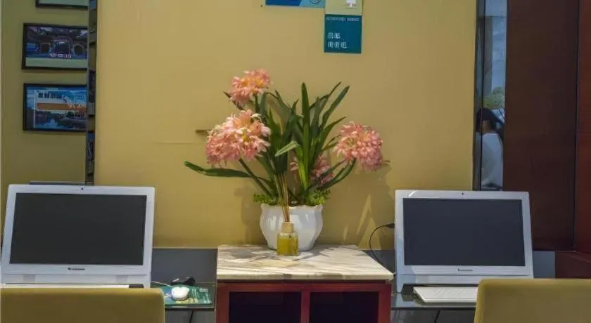 City Comfort Inn Dongxing National Trade Port