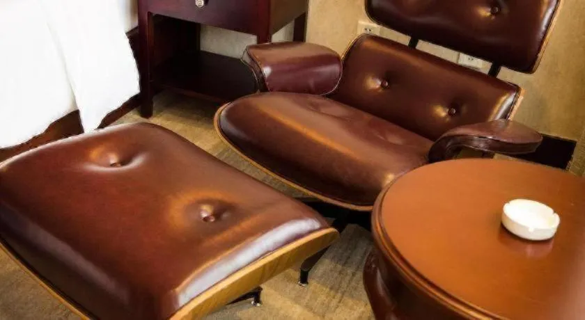 James Joyce Coffetel Qinhuangdao Taiyangcheng Wenhua Road