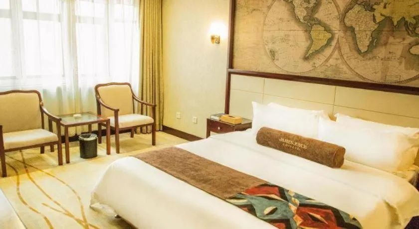 Bed in James Joyce Coffetel Qinhuangdao Taiyangcheng Wenhua Road