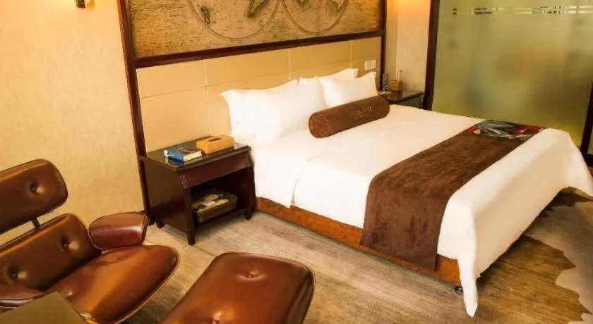 Bed in James Joyce Coffetel Qinhuangdao Taiyangcheng Wenhua Road