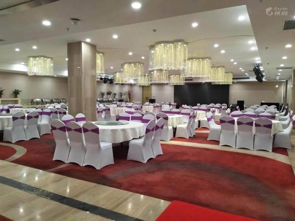 James Joyce Coffetel Qinhuangdao Taiyangcheng Wenhua Road