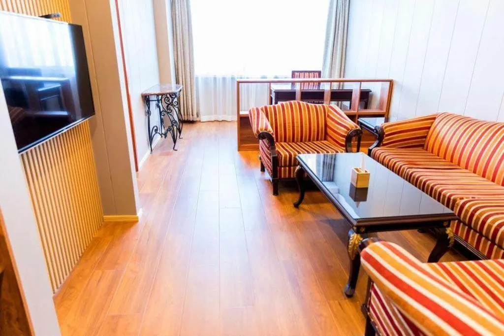 James Joyce Coffetel Qinhuangdao Taiyangcheng Wenhua Road