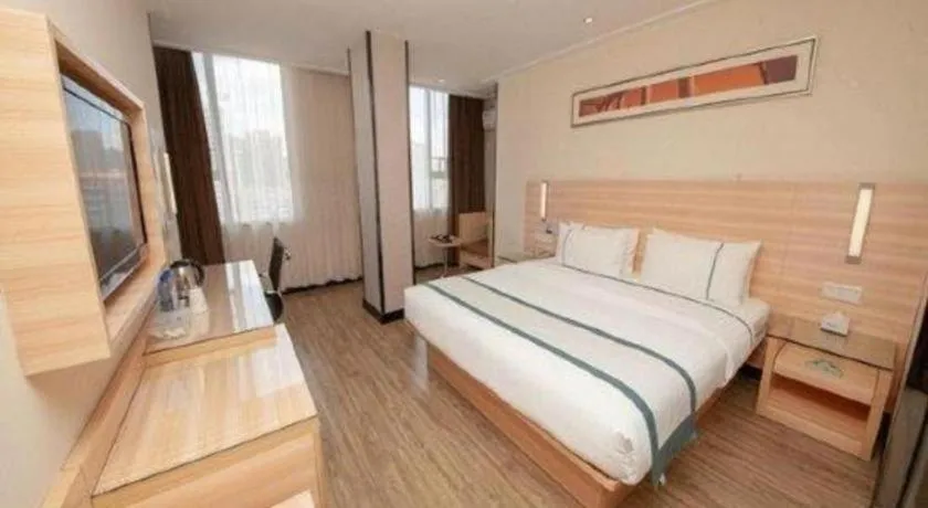 Bed in City Comfort Inn Yulin Wenhua Square Wanda Plaza