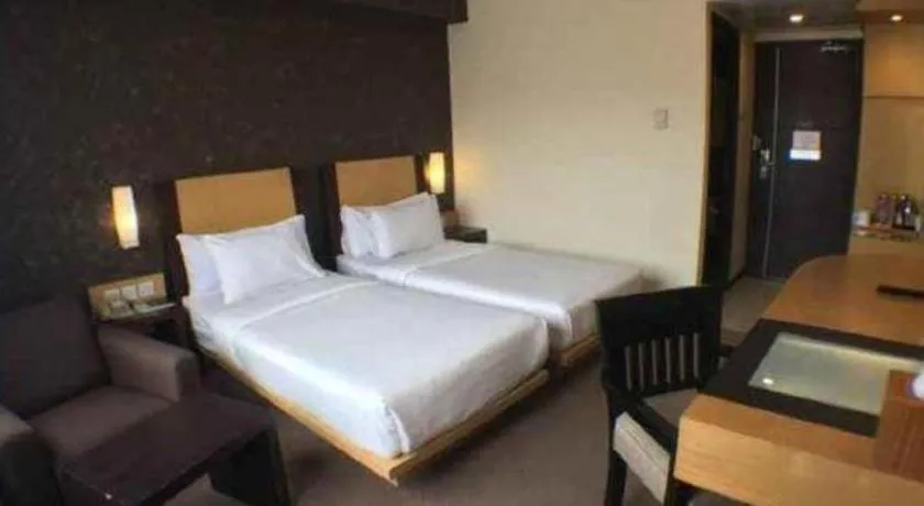 Bed in ZUZU Simpang Lima