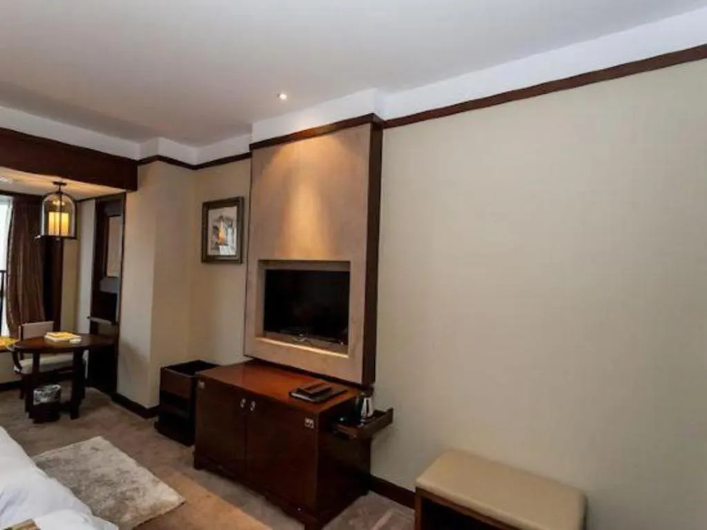 Bed in Yitel Collection Chengdu Kuanzhai Alley Chutian Junlin