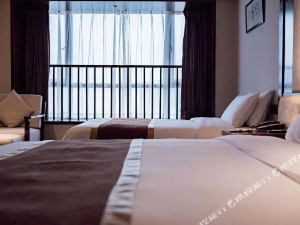 Bed in Yitel Collection Chengdu Kuanzhai Alley Chutian Junlin