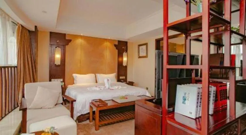 Bed in Yitel Collection Chengdu Kuanzhai Alley Chutian Junlin