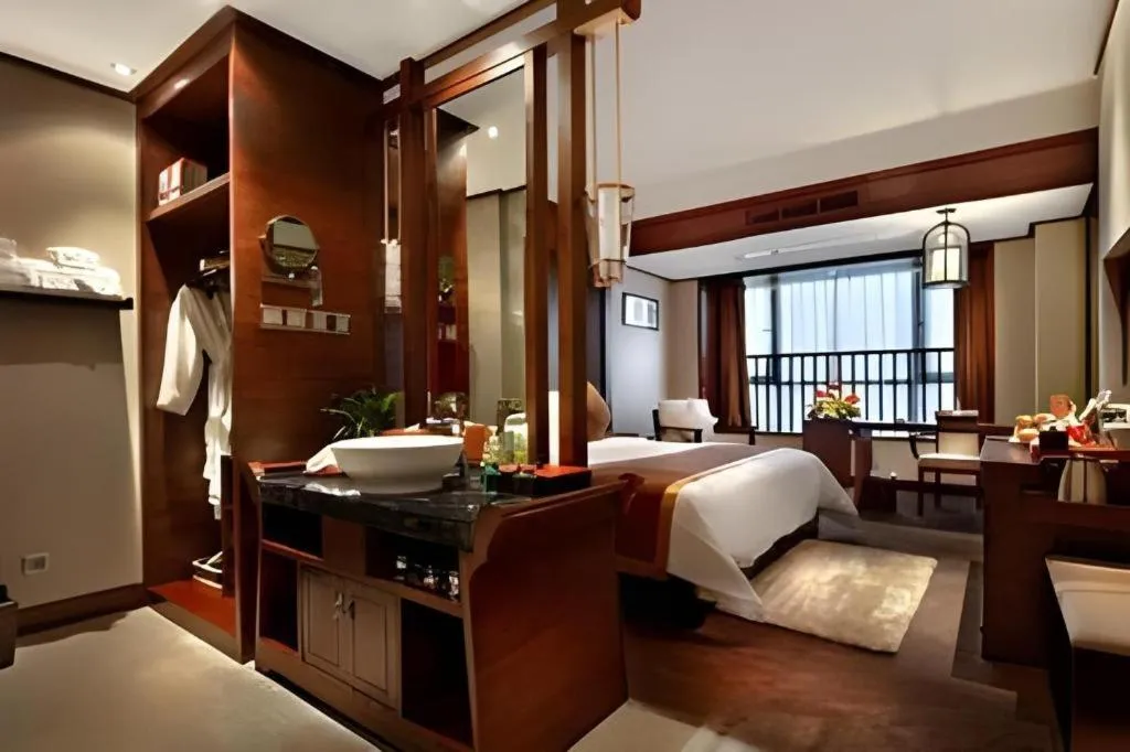 Bed in Yitel Collection Chengdu Kuanzhai Alley Chutian Junlin